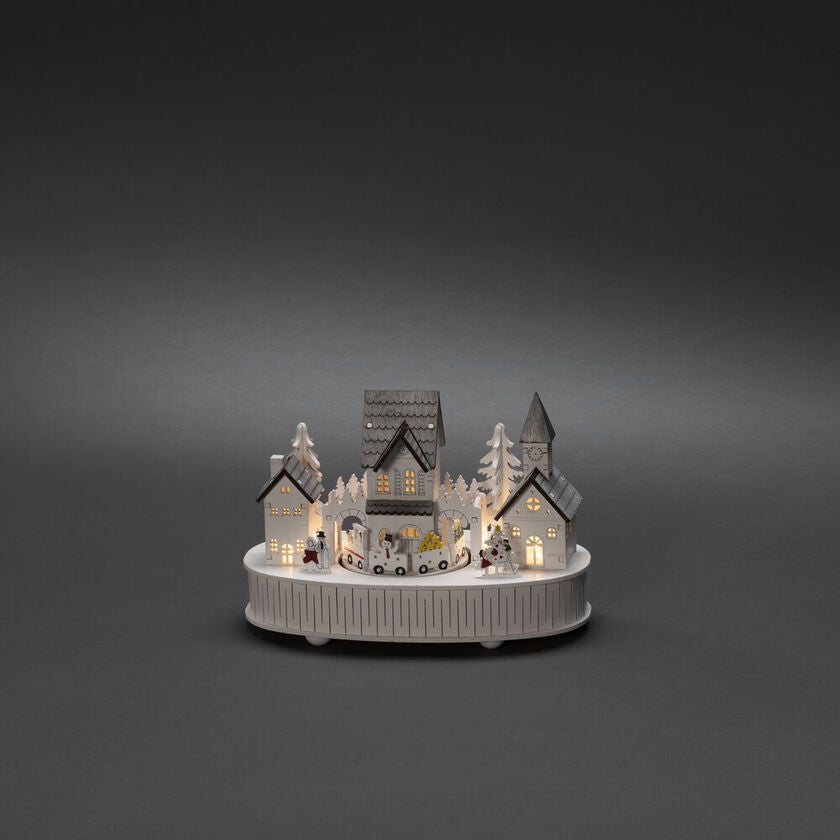 Siluett hus&kyrka trä 5 LED