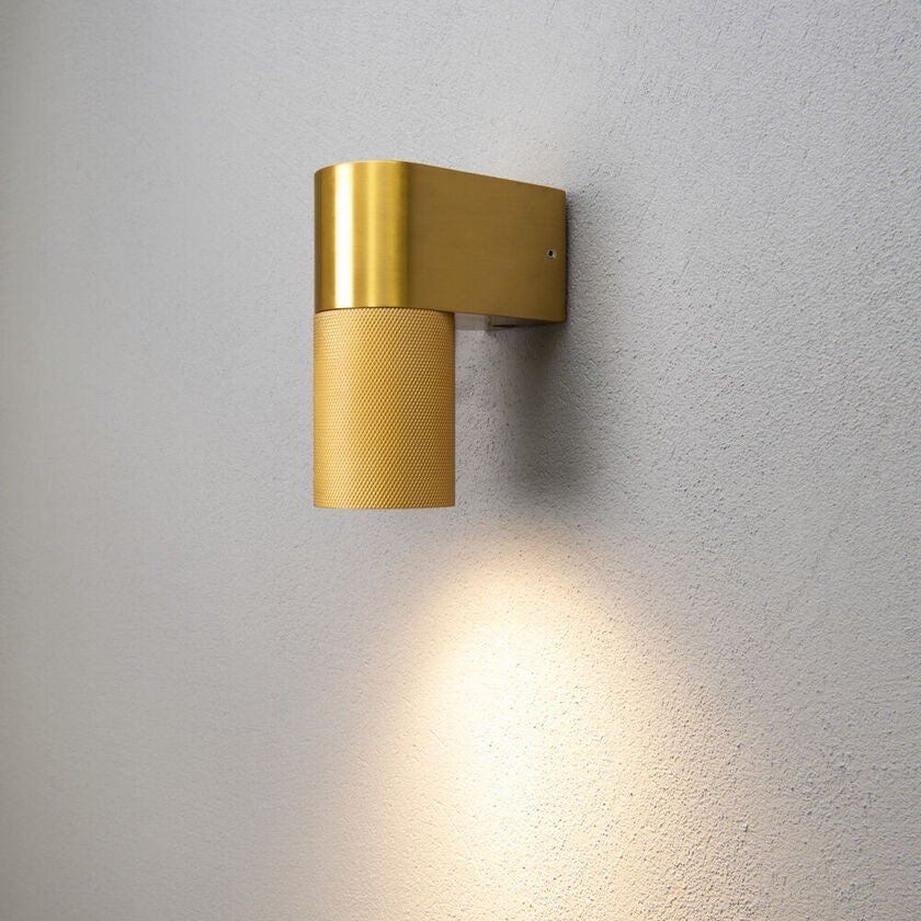 Temi vägg ner GU10 guld