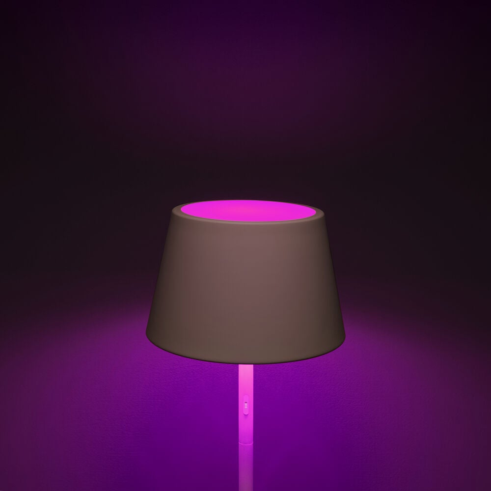 Pomezia Stehlampe USB weiss