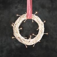 LED Holzsilhouette Kranz weiss