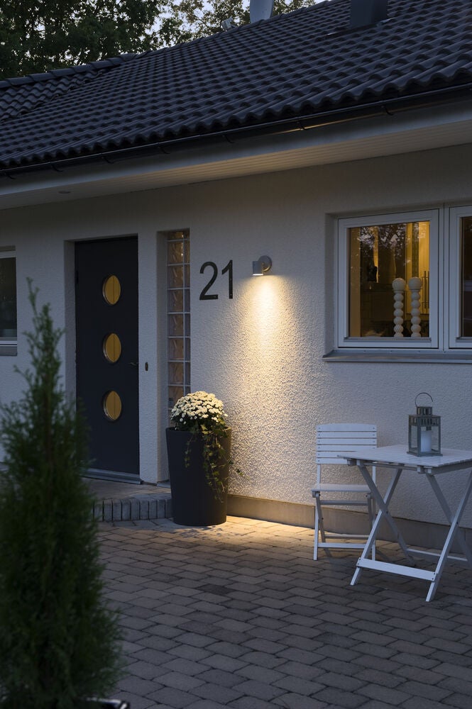 Modena vägglykta ned GU10