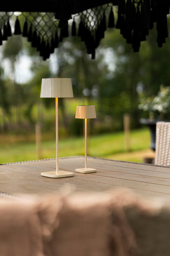 Capri mini bordsl gräddvit USB