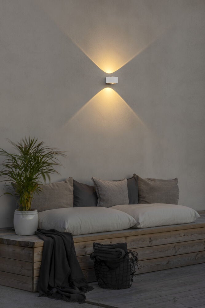 Gela vägglykta upp/ned mgråLED