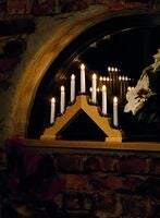 Elljusstake 7 lj LED trä vit