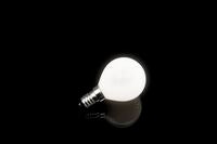 Sparebulb LED E14 globe opal