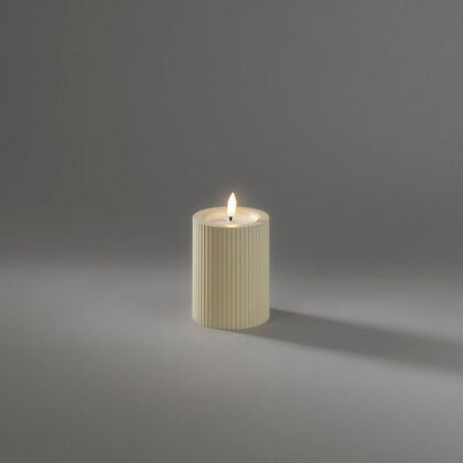 B/O Plastic LED candle outd.