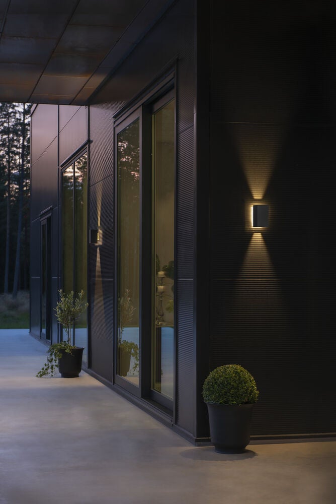 Cremona vägglykta LED m.grå