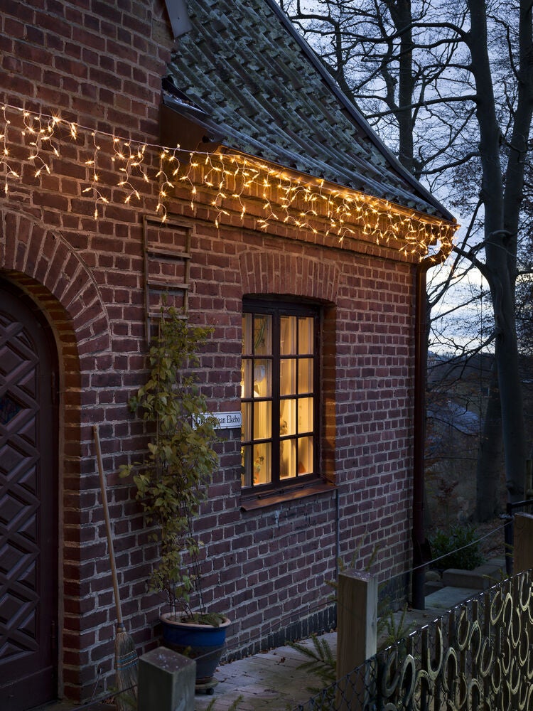 200 LED Icicle Light Set Amber