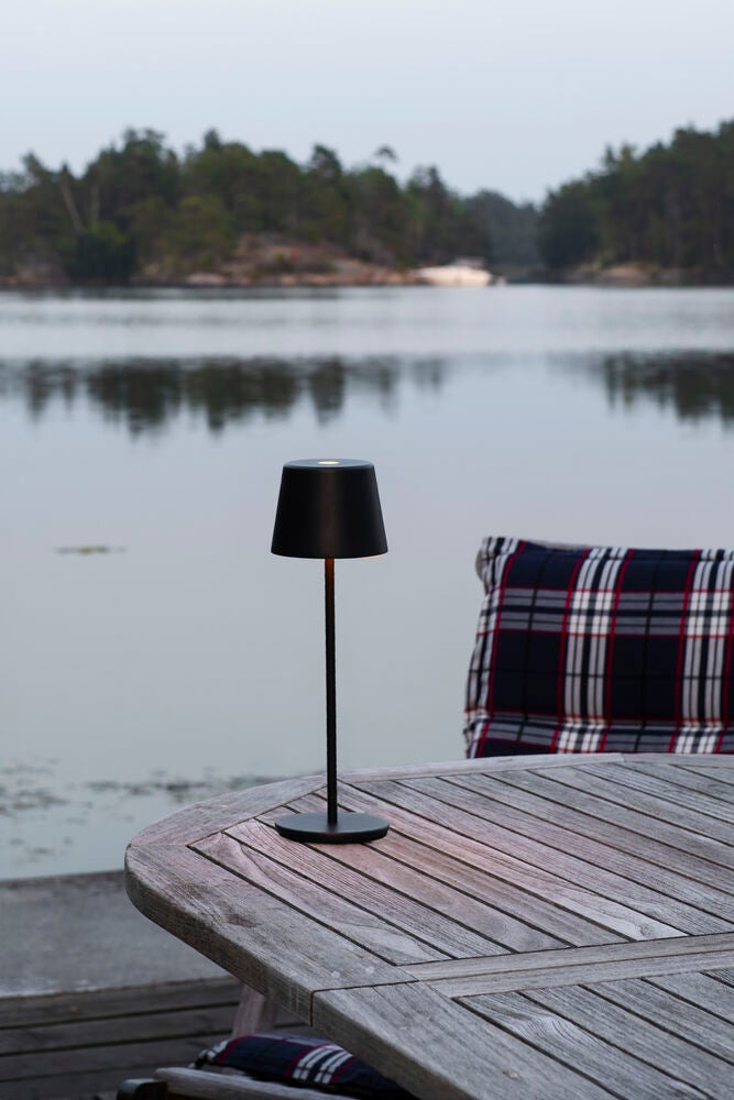 Vence bordslampa Svart USB