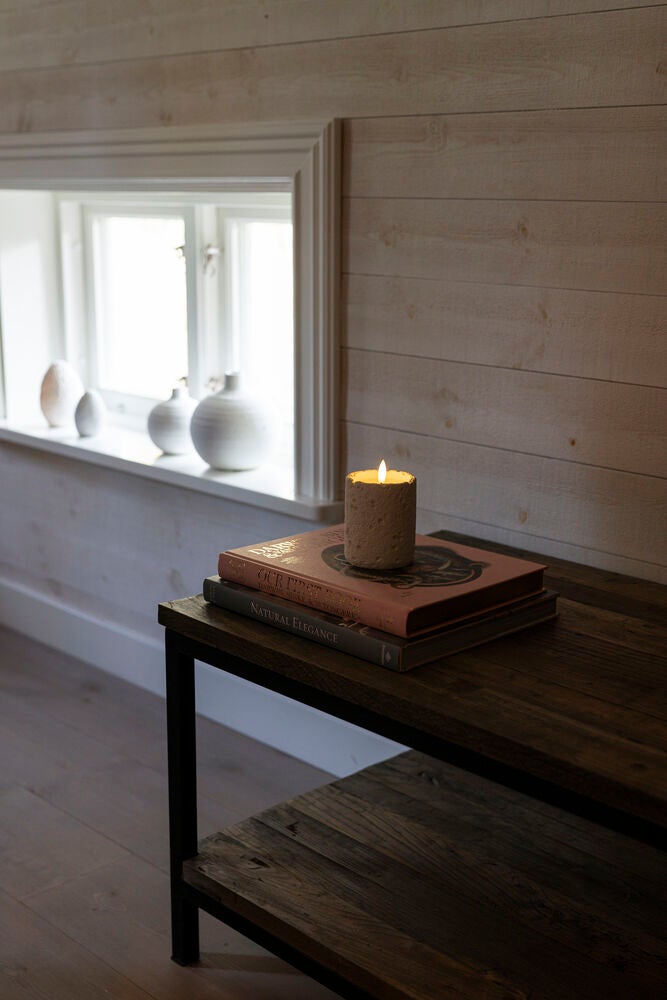 B/O cement candle light LED