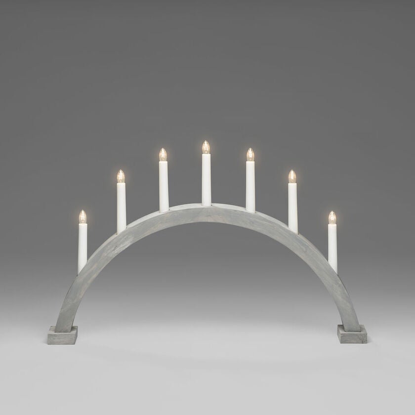 Holzleuchter, braun gebeizt