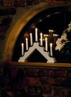 Elljusstake 7 ljus LED trä röd