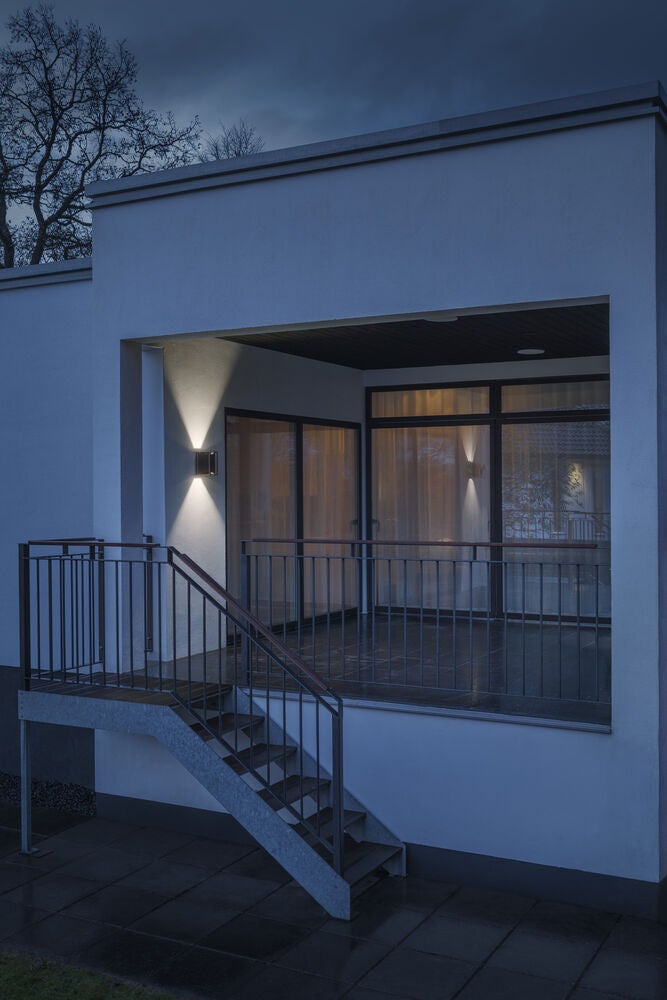 Vale vägglykta 2xGU10 svart