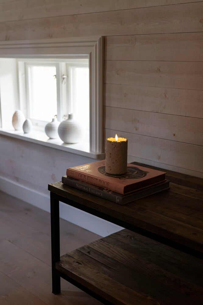 B/O cement candle light LED