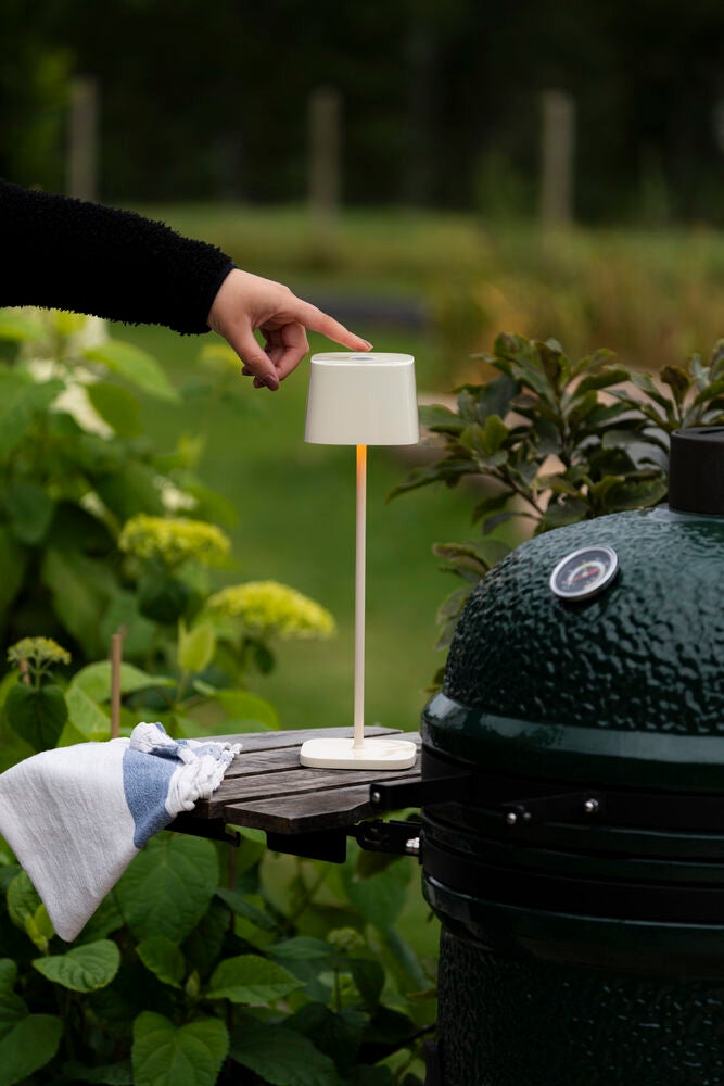 Capri bordslampa gräddvit USB