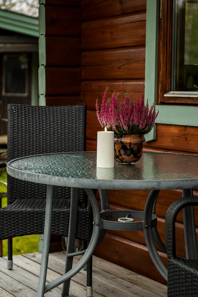 B/O Plastic LED candle outd.