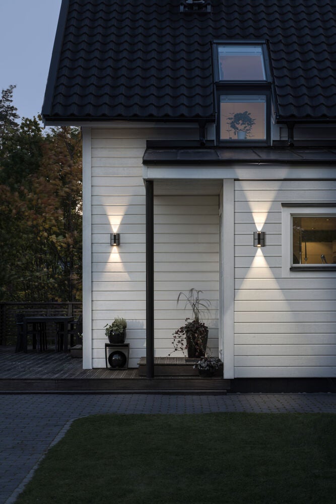 Vidar vägglykta 2x5W LED svart