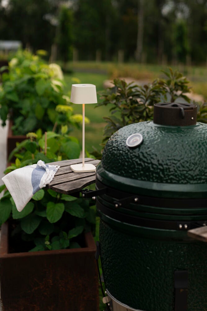 Capri bordslampa gräddvit USB