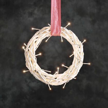 LED Holzsilhouette Kranz weiss