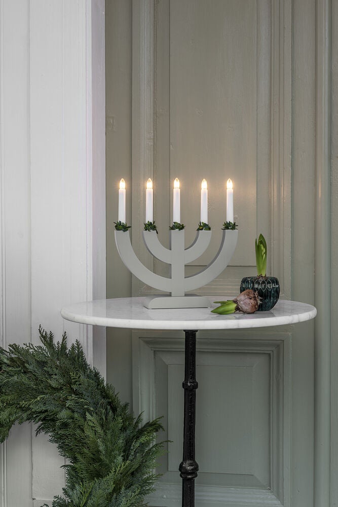 Candlestick wood 5 bulbs red