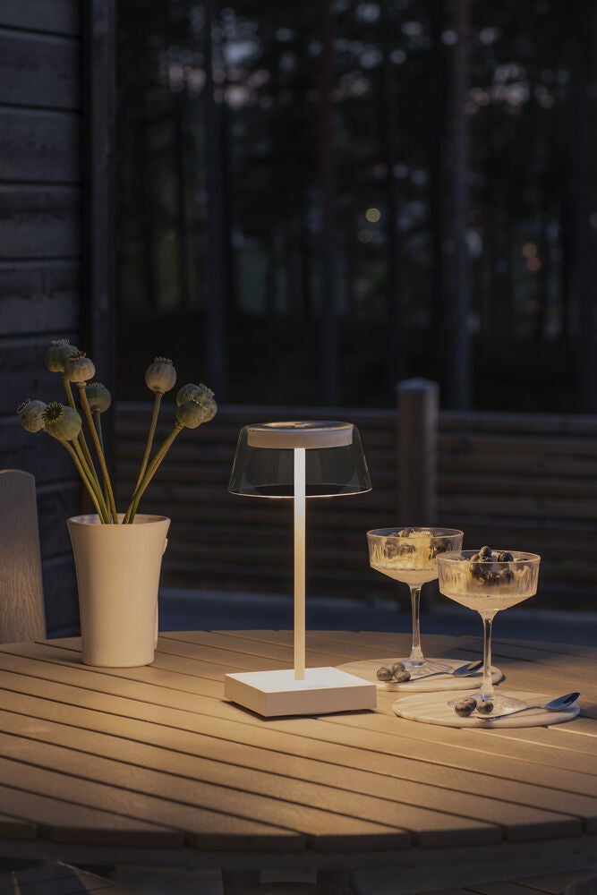 Scilla table lamp usb black