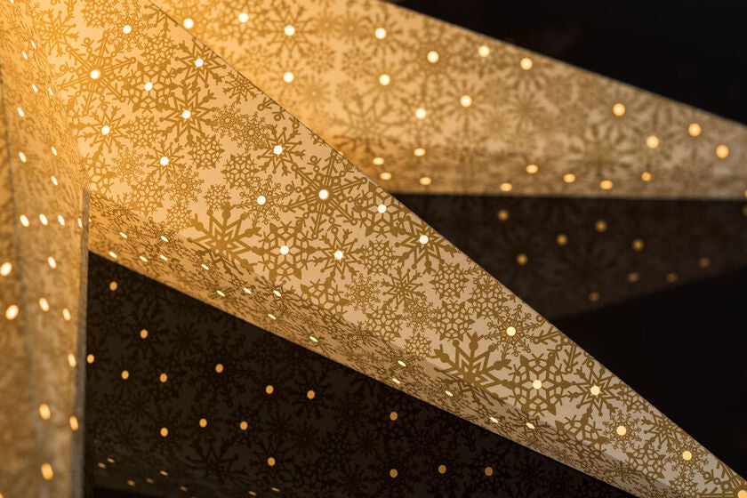 Pappersstjärna vit/guld 115cm