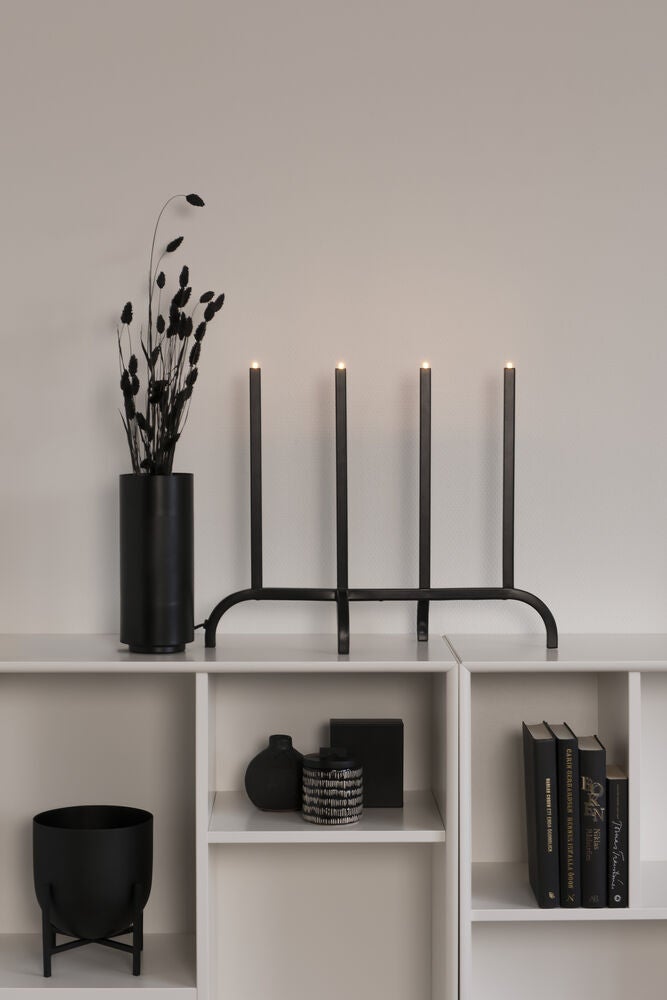 Elljusstake 4 ljus met. svart