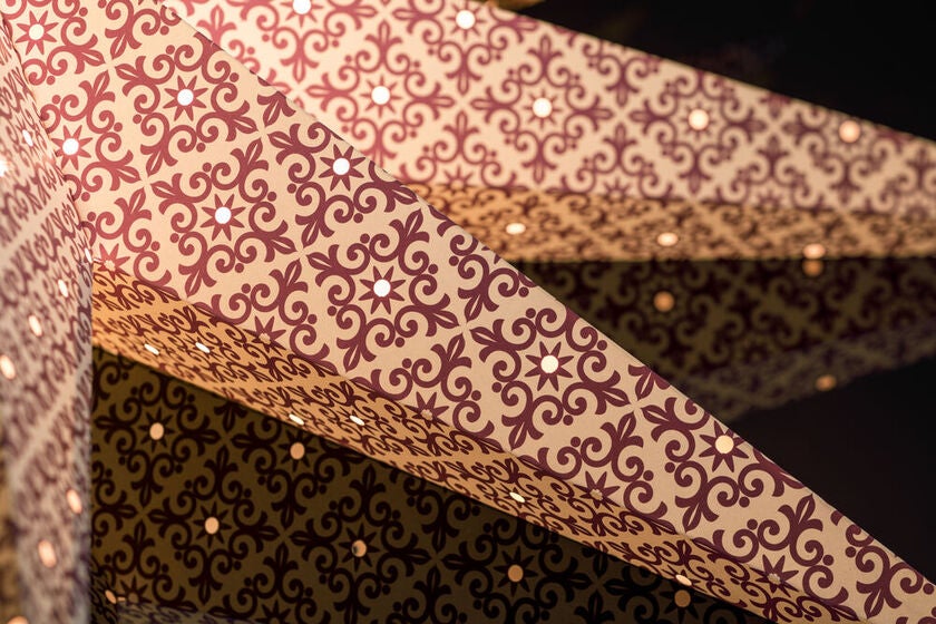 Pappersstjärna lila 115cm 